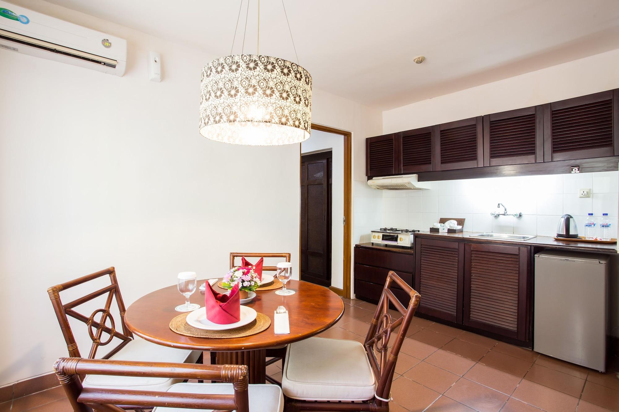 Plagoo Holiday Hotel Nusa Dua  Exterior foto