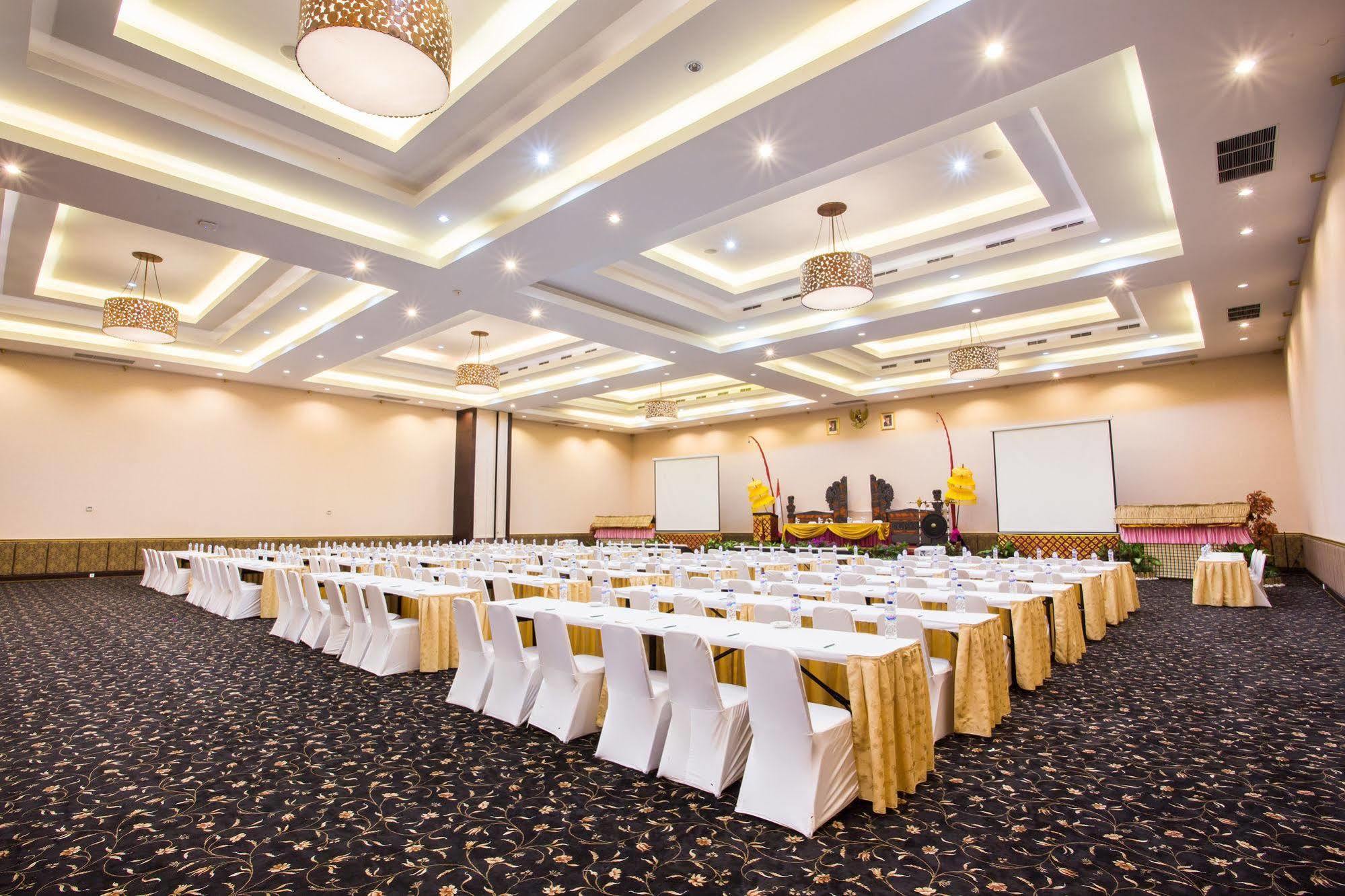 Plagoo Holiday Hotel Nusa Dua  Exterior foto