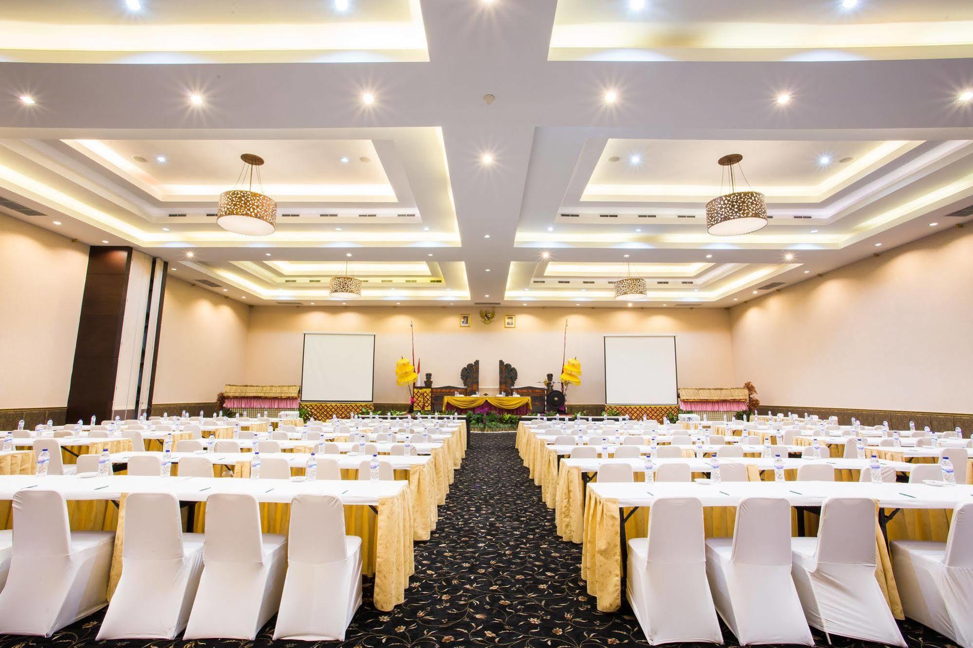 Plagoo Holiday Hotel Nusa Dua  Exterior foto