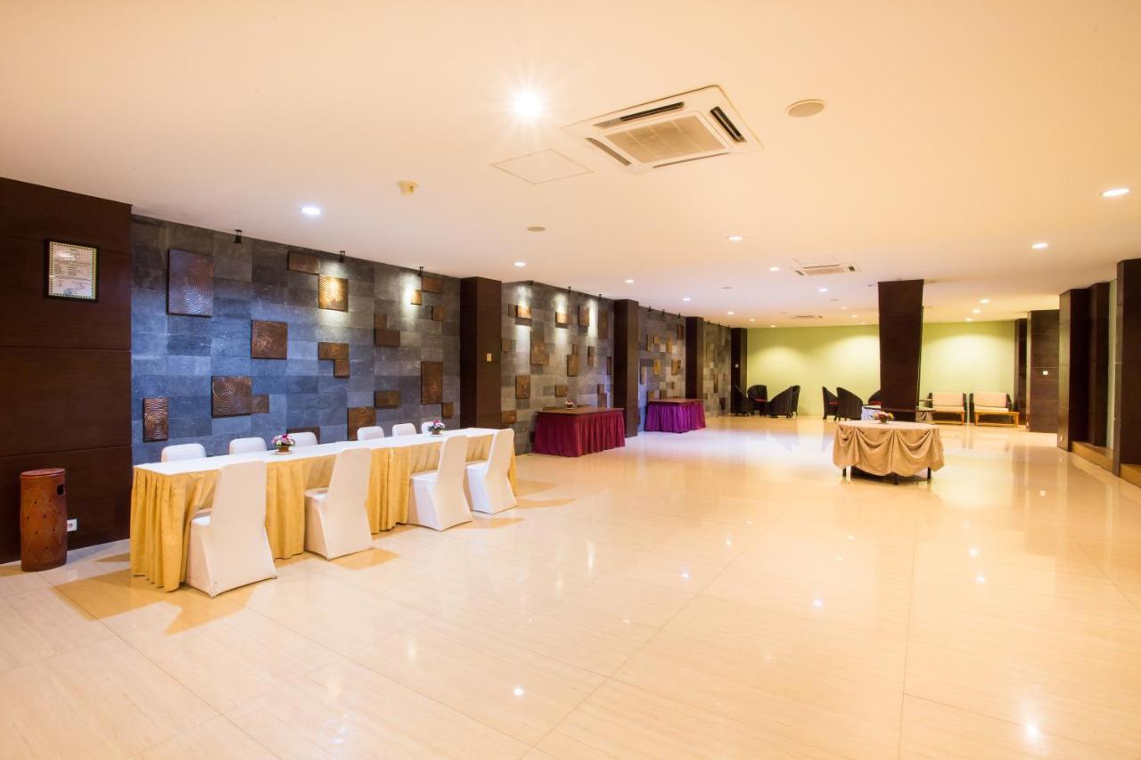 Plagoo Holiday Hotel Nusa Dua  Exterior foto